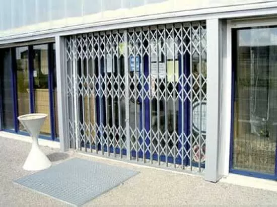 Fabricant grille extensible métallique Paris 75 et IDF - Prix Usine