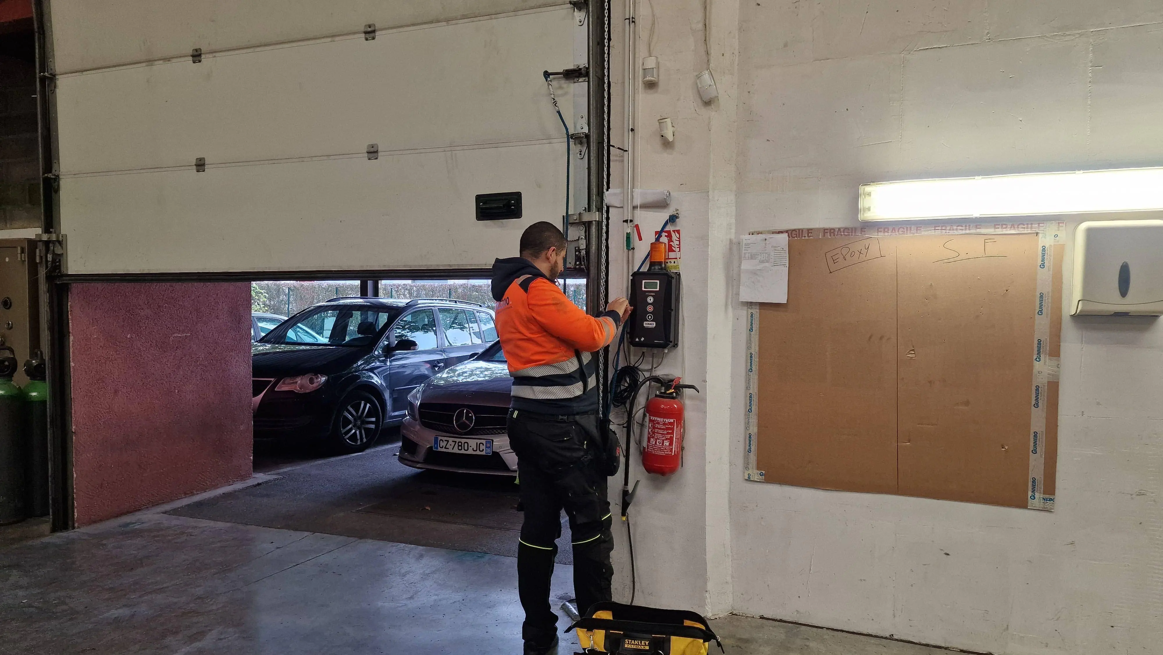 Réparation porte industrielle Provins (77160)