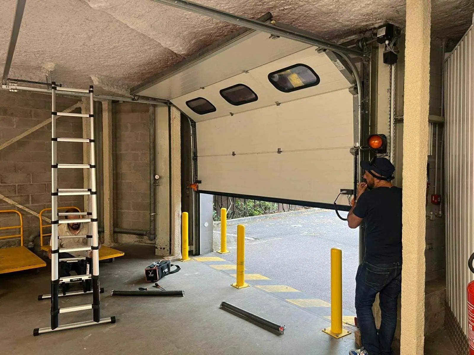 Entretien porte industrielle Nemours (77140)