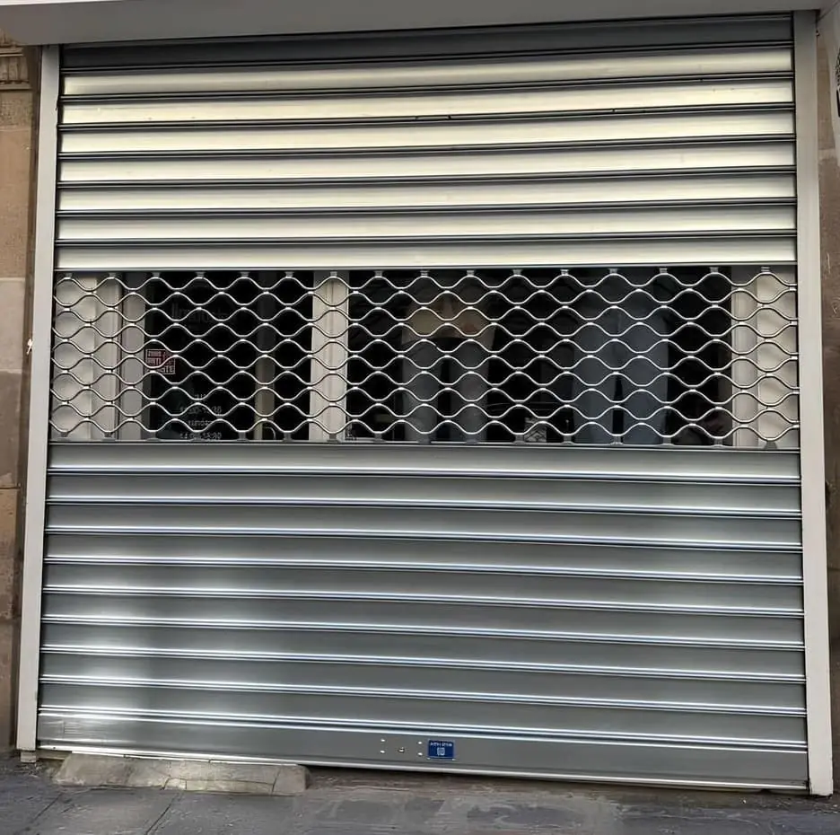 Dépannage rideau métallique panaché (Rideau métallique mix & match METAL 2000)