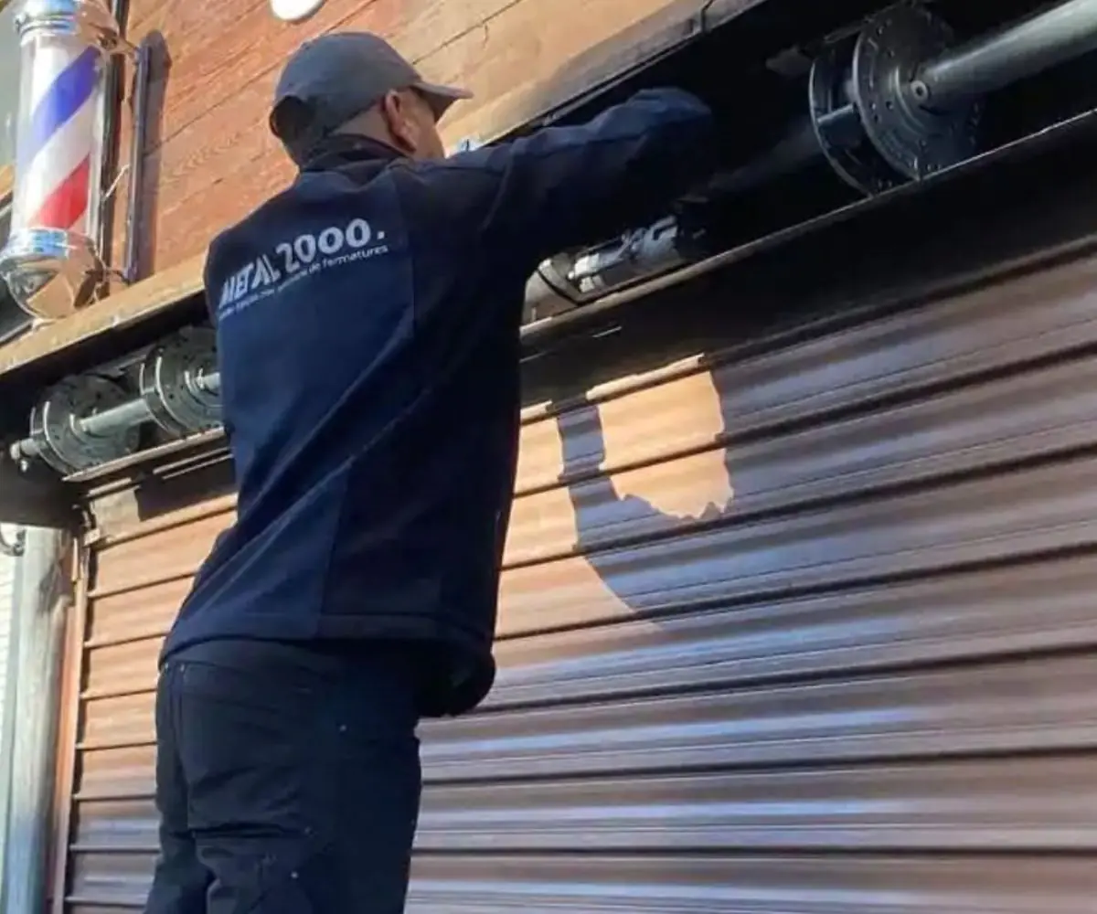 Pourquoi choisir METAL 2000 pour vos rideaux métalliques à Lognes